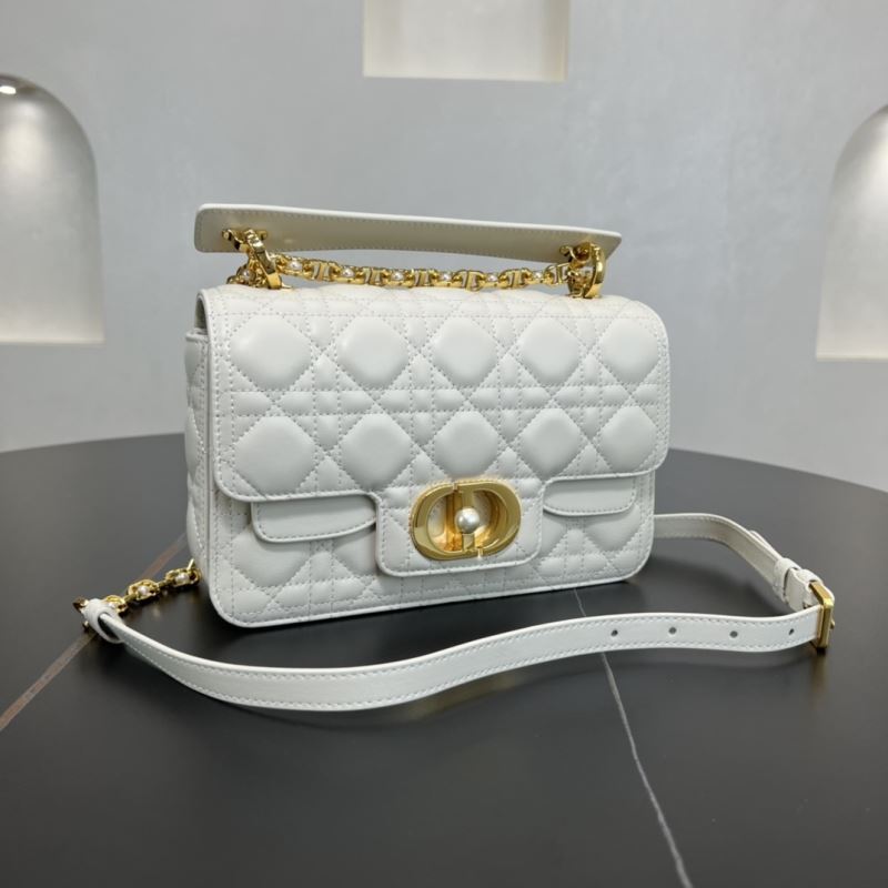 chr1st1an D10r montaigne bags